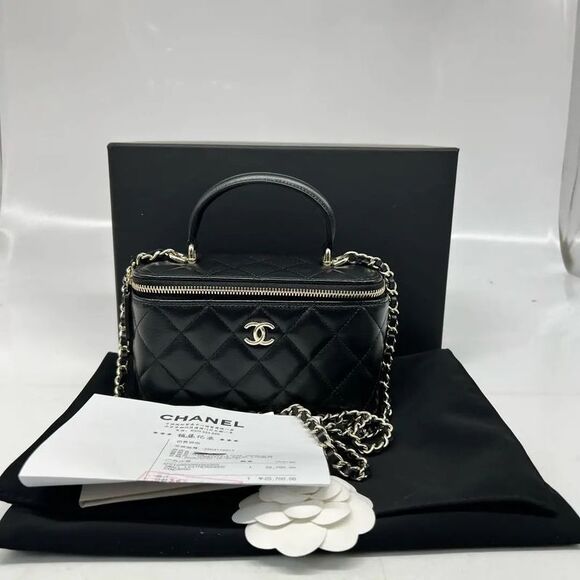 Chanel Handbags - Chanel Women Pre-Loved Bag Brand New Condition